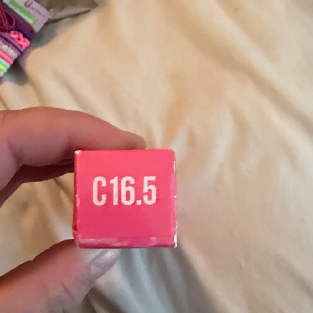 Jeffrey star‎ Magic Star concealer